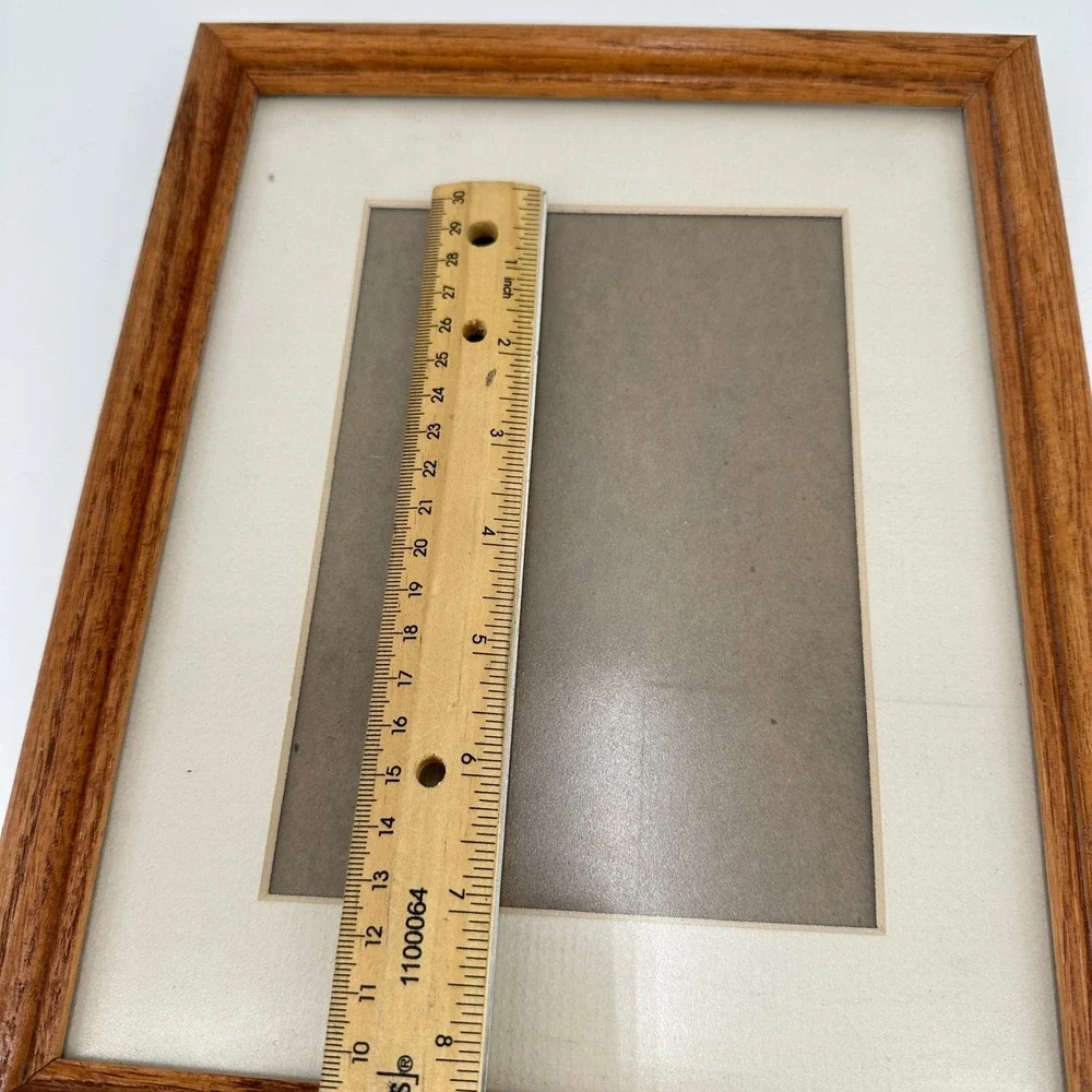 Oak Wood 5x7 Picture Frame with Cream Mat Tabletop Easel Back Traditional Style